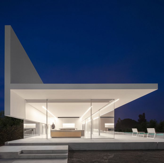 Hofmann House in Rocafort, Valencia designed by Fran Silvestre Arquitectos.