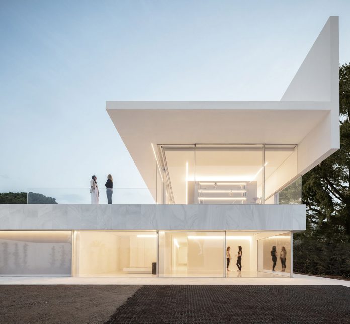 Hofmann House in Rocafort, Valencia designed by Fran Silvestre Arquitectos.