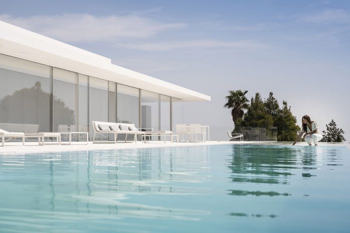 Hofmann House in Rocafort, Valencia designed by Fran Silvestre Arquitectos.