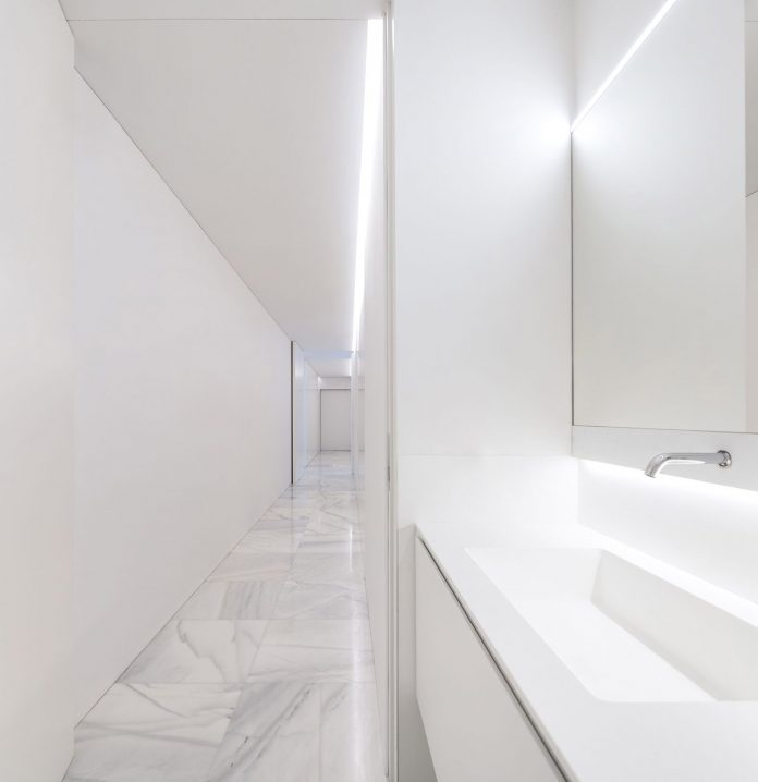 Hofmann House in Rocafort, Valencia designed by Fran Silvestre Arquitectos.