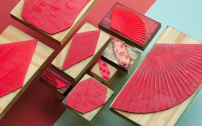 Handmade branding by Carlos Bauer for Diversa