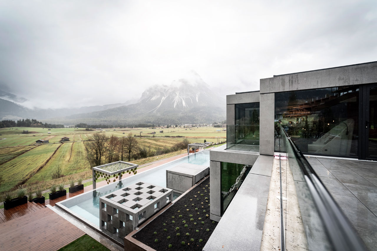 Mohr life resort: The Theatrical Spa by noa* network of architecture.