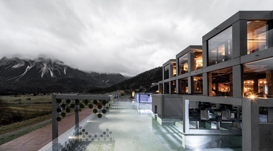 Mohr life resort: The Theatrical Spa by noa* network of architecture.