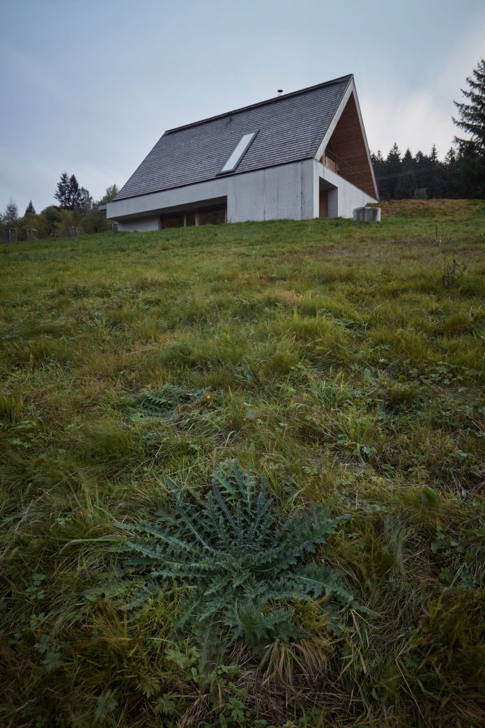 Weekend House in Beskydy by Pavel Míček Architects.