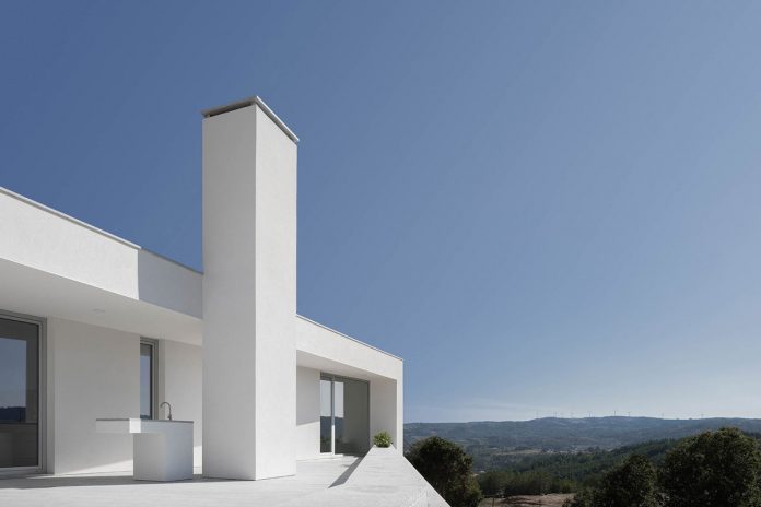 House in Lamego by architect António Ildefonso.