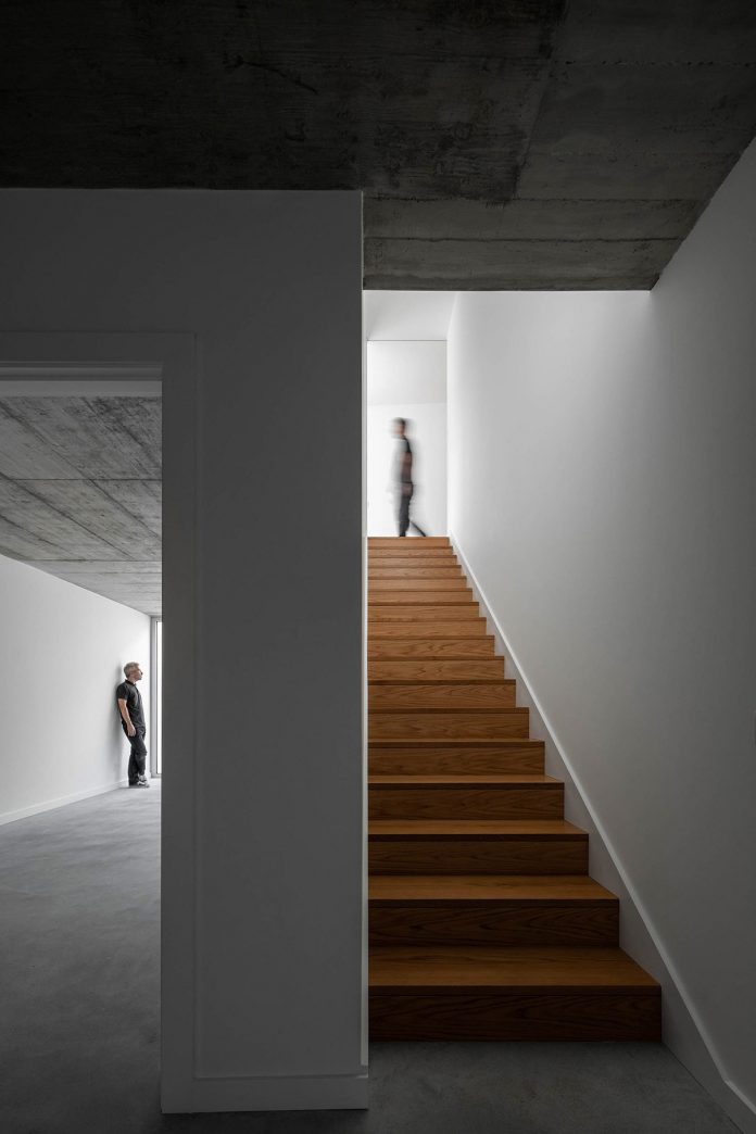 House in Lamego by architect António Ildefonso.