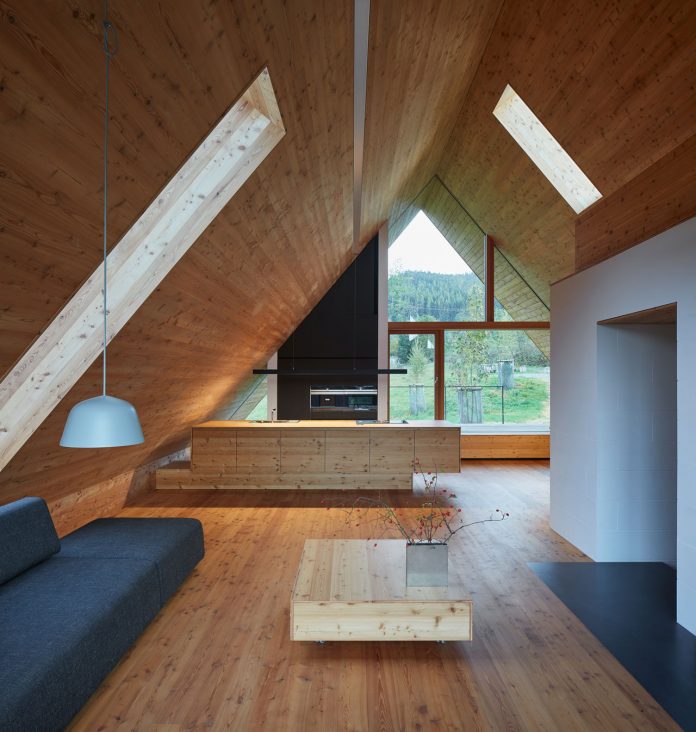 Weekend House in Beskydy by Pavel Míček Architects.