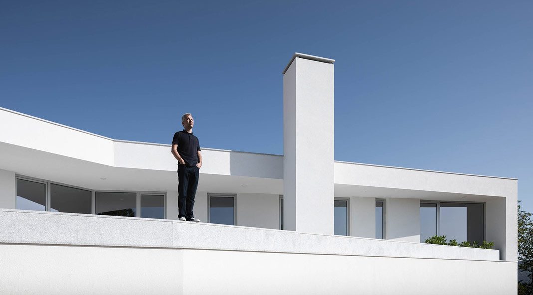 House in Lamego by architect António Ildefonso. House in Lamego by architect António Ildefonso.