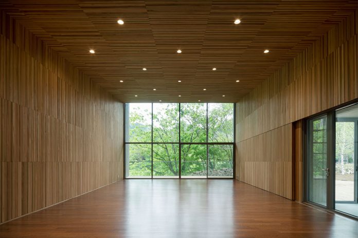 B Gallery by NAMELESS Architecture.