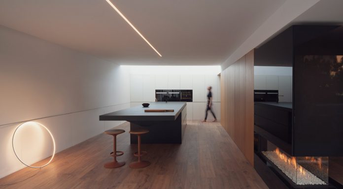 House in San Vicente de Paul by Balzar Architects