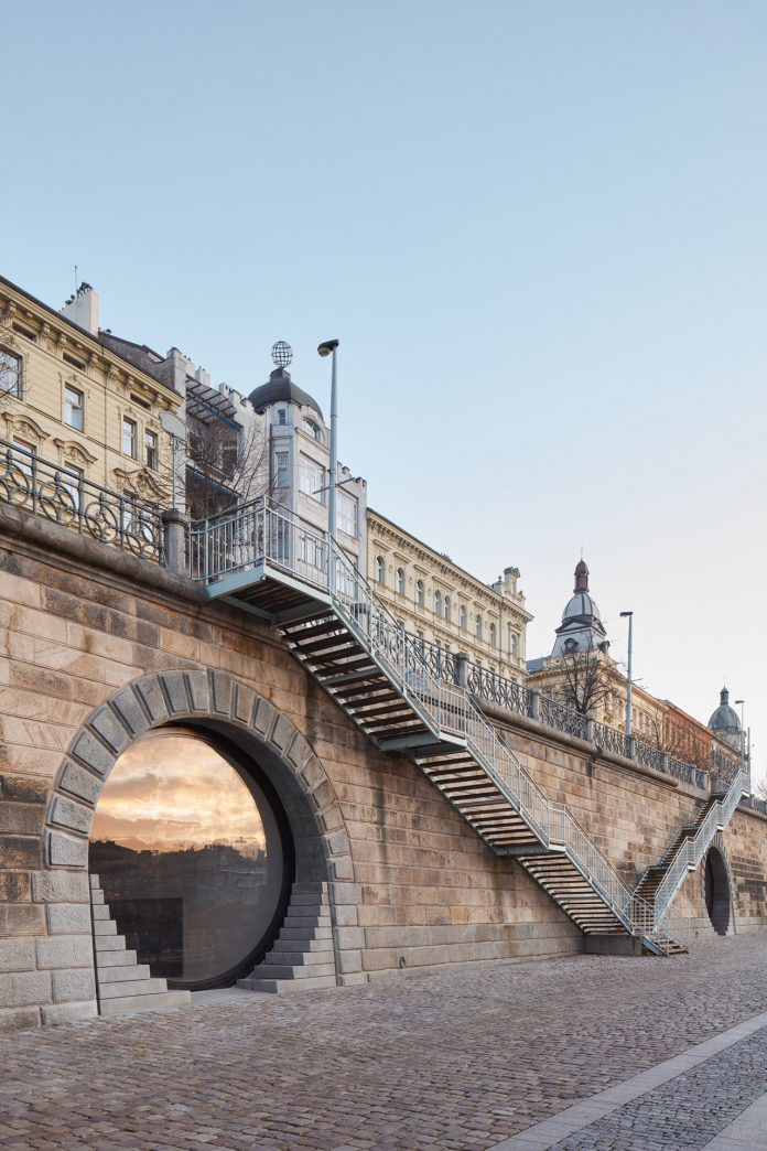 A revitalization of the Prague riverfront area by Petr Janda I Brainwork.