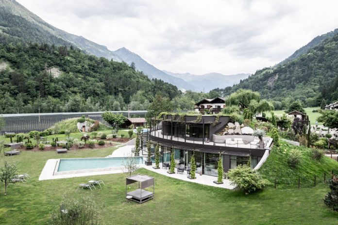 Architecture and interior design by noa for Apfelhotel Torgglerhof.