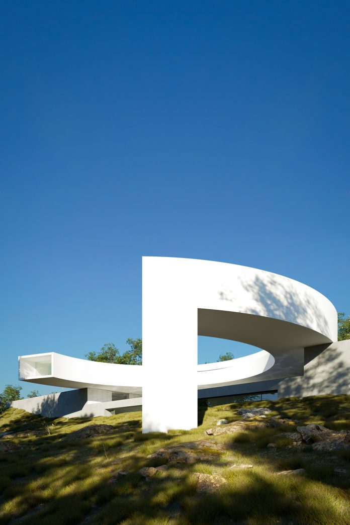 House of the Sun by Fran Silvestre Arquitectos.