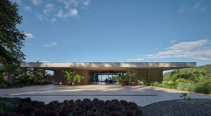 A luxury concrete villa designed by architecture studios Formafatal and Refuel Works for ArtVillas Costa Rica.
