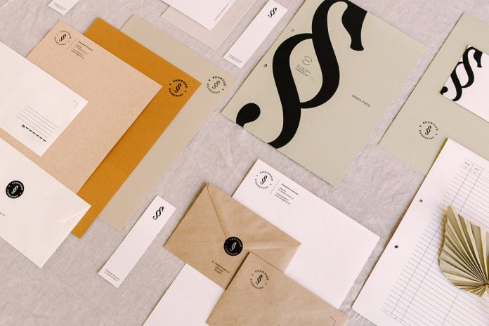 Bookstore branding by graphic designer Anastasia Kurilenko.