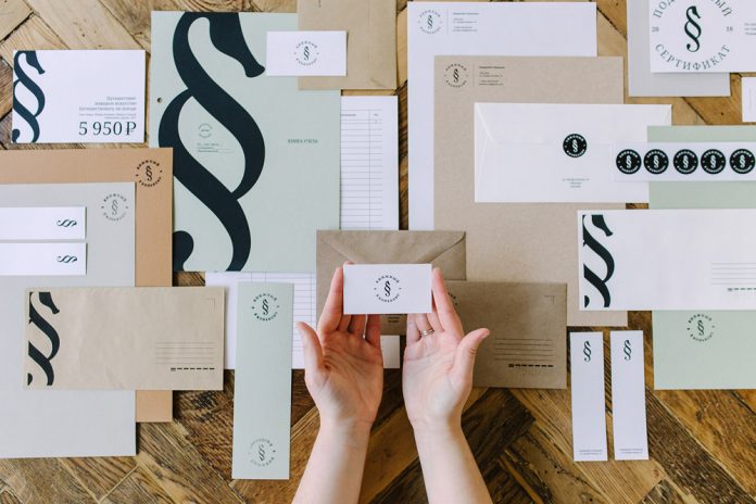 Bookstore branding by graphic designer Anastasia Kurilenko.