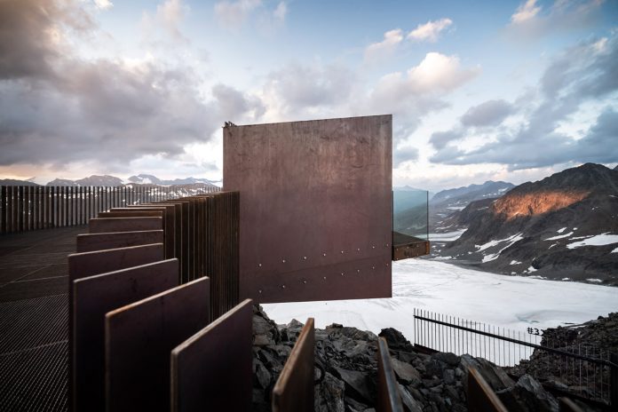 "Ötzi Peak 3251m", a new observation deck on the Schnals Valley Glacier designed by noa* network of architecture.