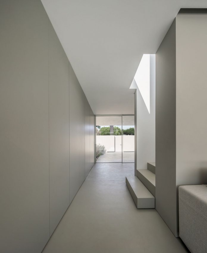 House of Silence by Fran Silvestre Arquitectos.