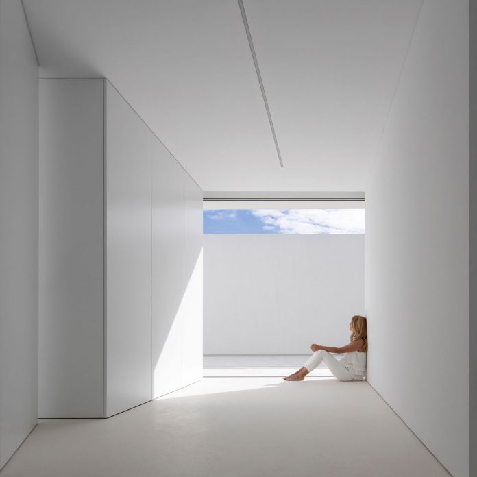 House of Silence by Fran Silvestre Arquitectos.