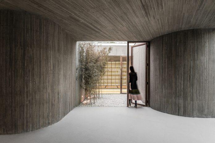Waterside Buddhist Shrine in China by Archstudio