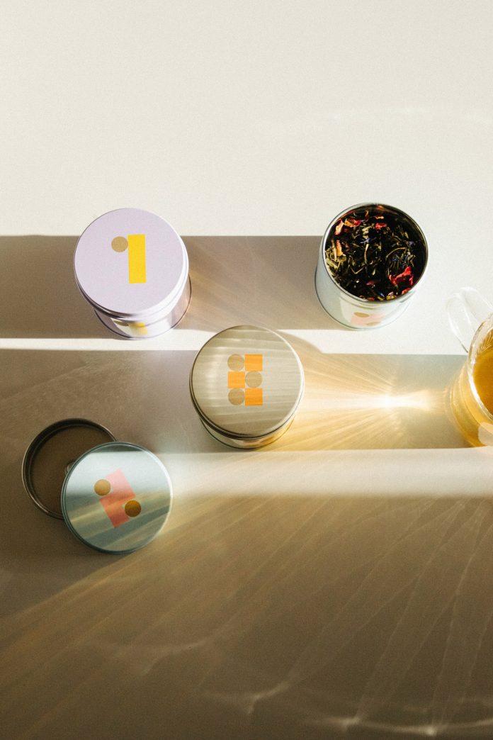 Sans & Sans branding by Requena Office.