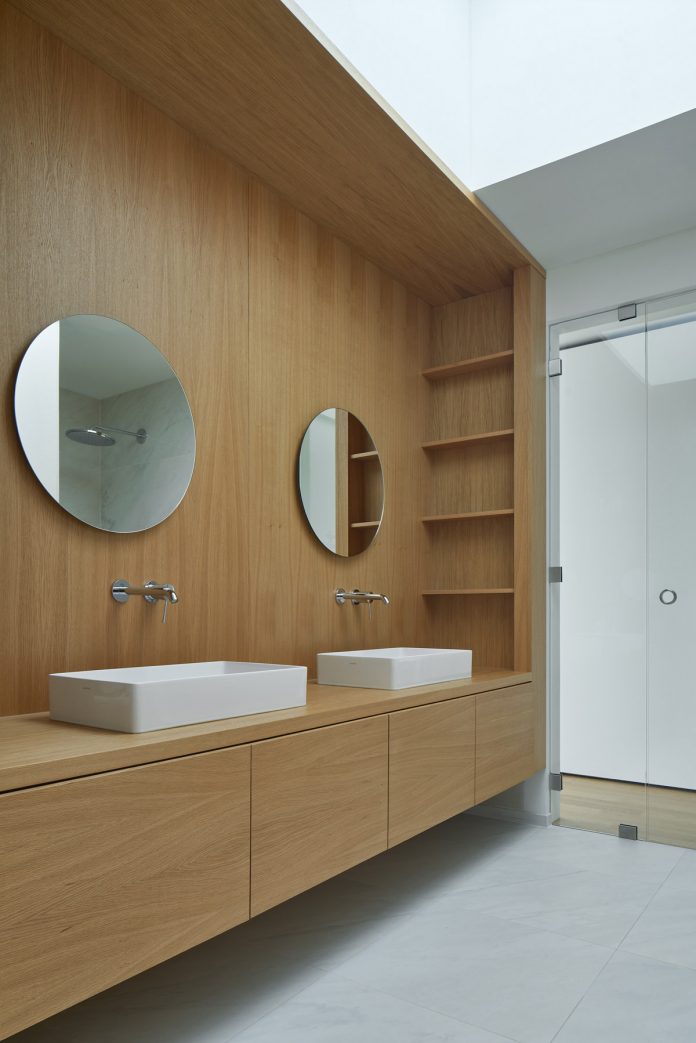 House Lhotka by SOA architekti and Richter Design