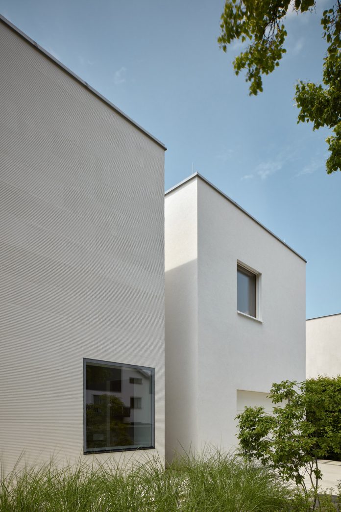 House Lhotka by SOA architekti and Richter Design
