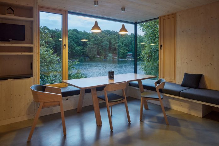 Architecture studio Prodesi/Domesi designed a cottage inspired by a ship cabin