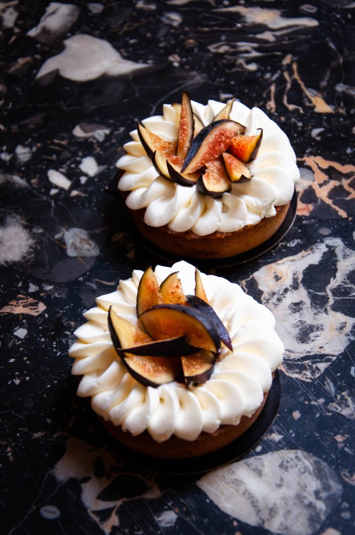 Creative studio TDF produces visual identity for Nina Métayer’s first pastry in Paris.