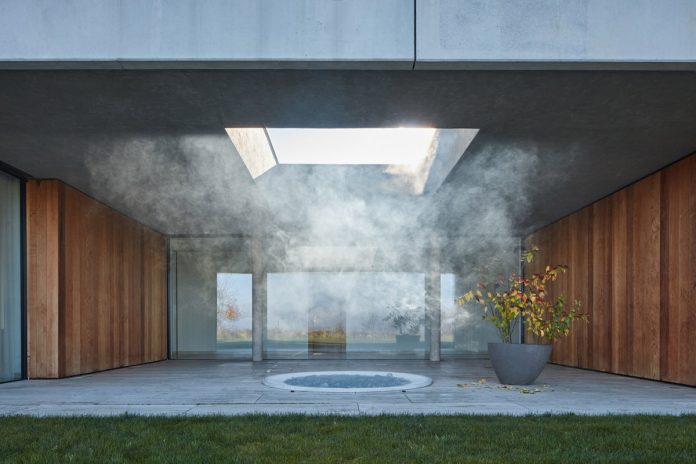 Kostelec Residence by the architects of studio ADR