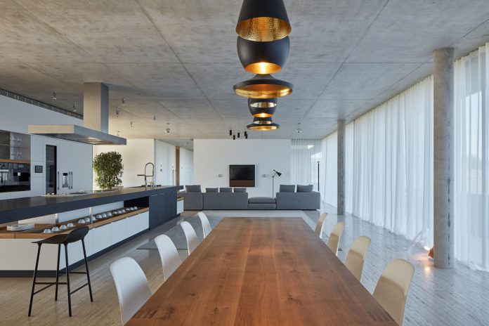 Kostelec Residence by the architects of studio ADR