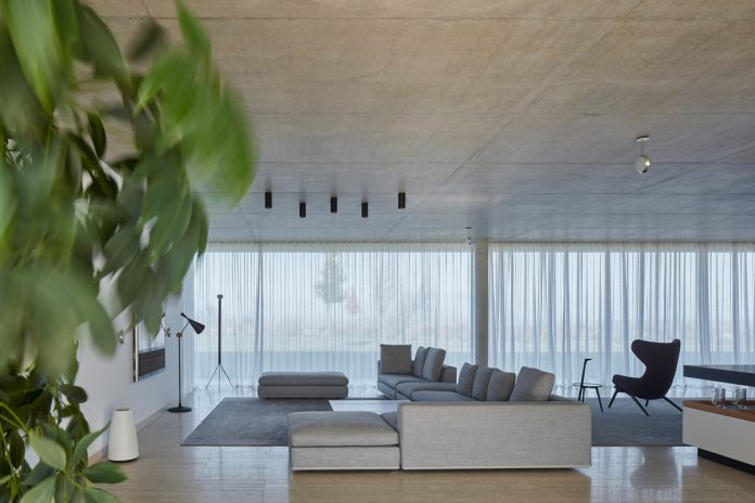 Kostelec Residence by the architects of studio ADR