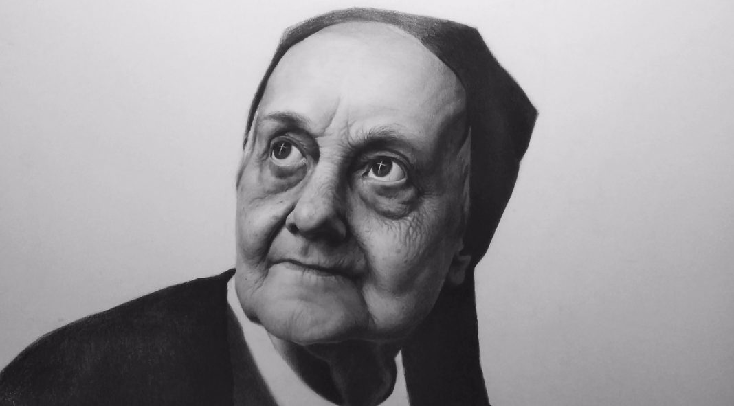 Learn to draw realistic portraits with graphite pencils