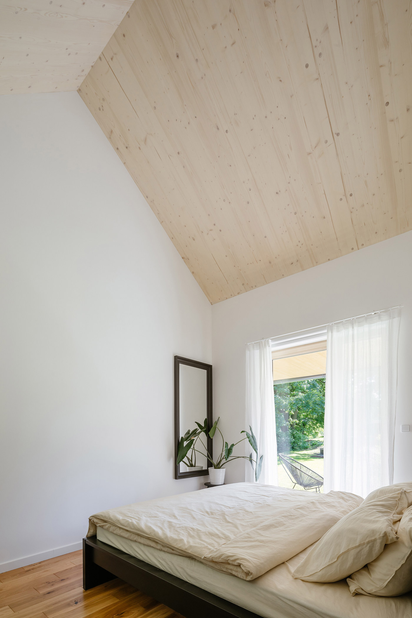 House with In-law Suite by KLAR architects