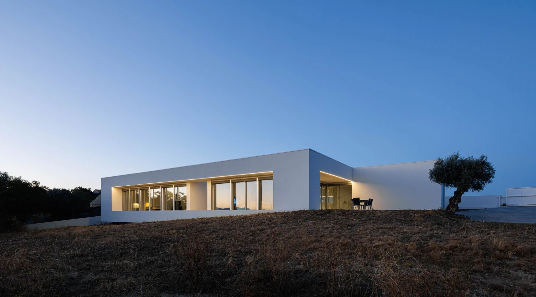 GD House by Adarq – André David Arquitecto