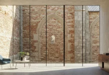 Blending Modern and Classic Architecture