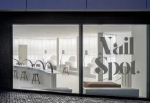 Salon as a Theatrical Sequence by Studio Plyš